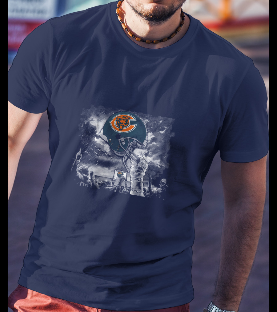 Chicago Bears Helmet Iconic 51 Team Celebration T-Shirt