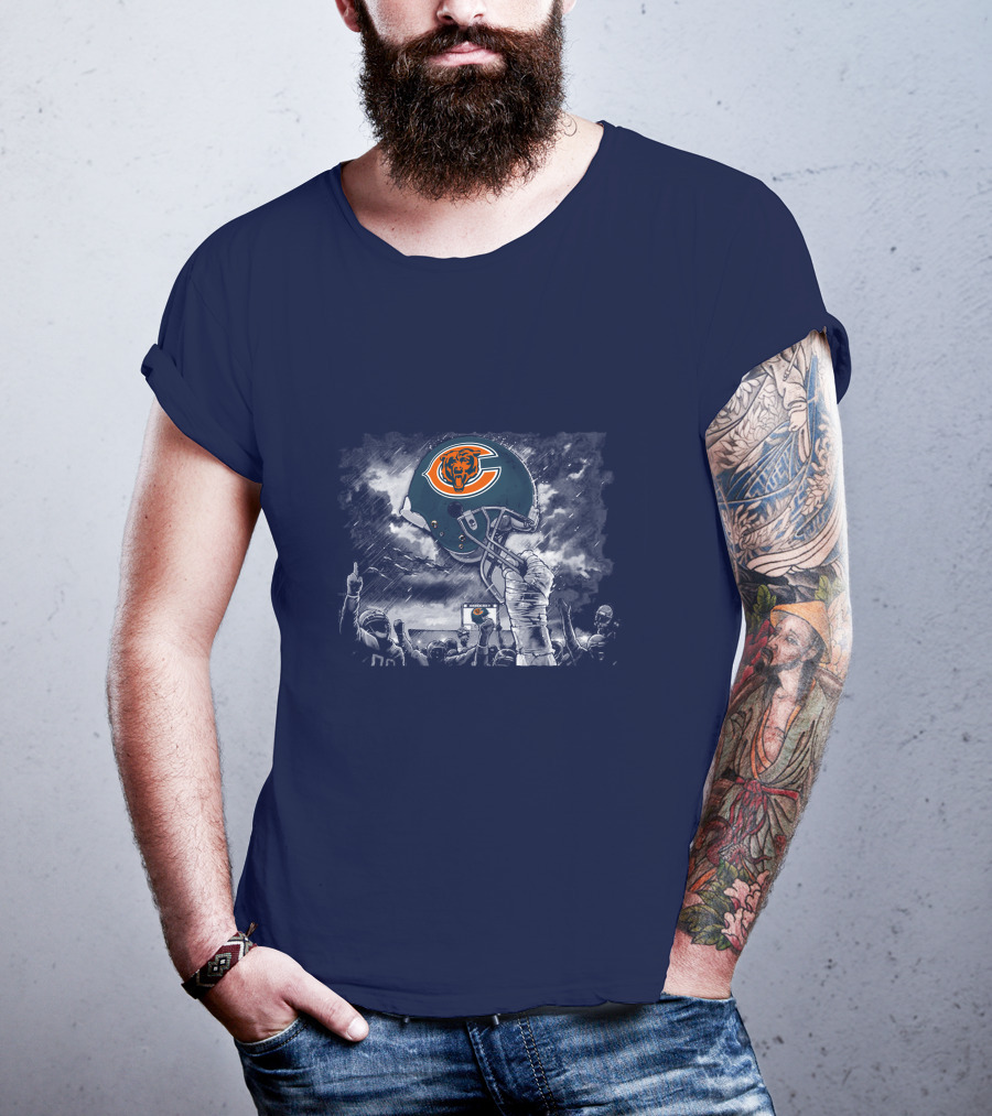 Chicago Bears Helmet Iconic 51 Team Celebration T-Shirt