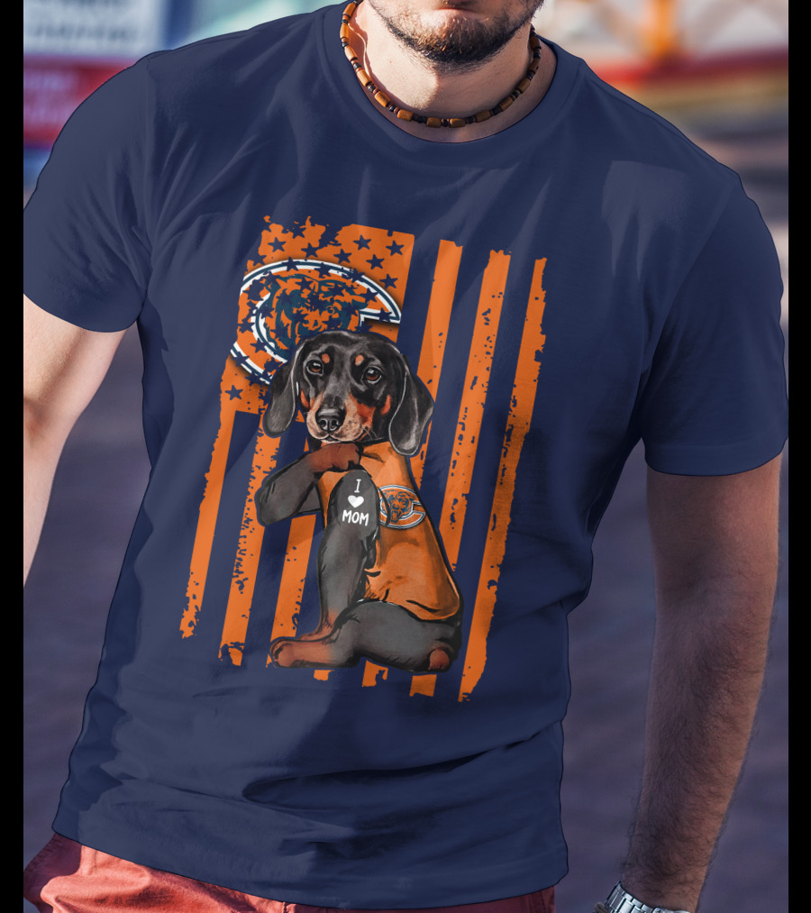 Dachshund I Love Mom Chicago Bears Fan Orange Flag T-Shirt