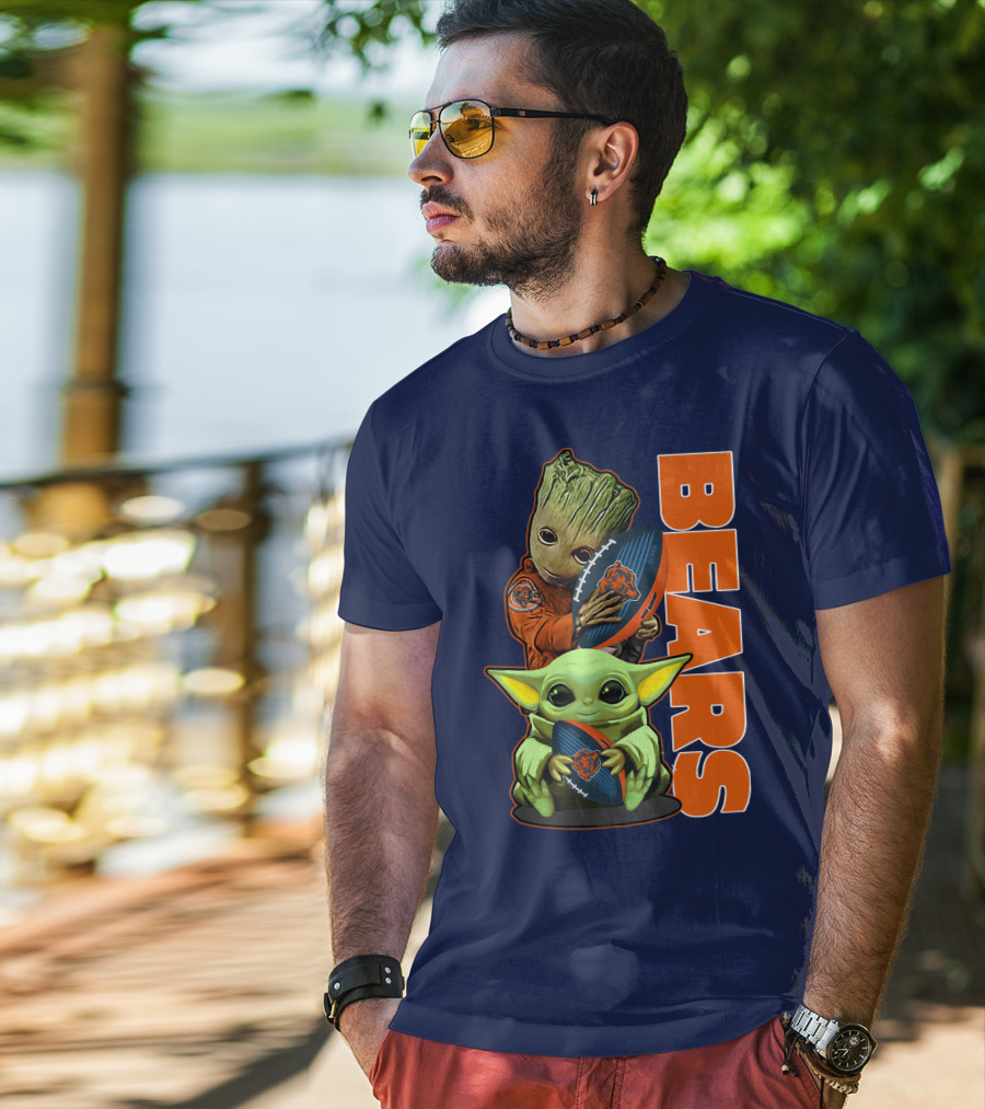 Grzd CHICAGO BEARS Baby Groot And Baby Yoda Football T-Shirt