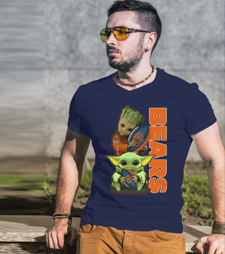 Grzd CHICAGO BEARS Baby Groot And Baby Yoda Football T-Shirt
