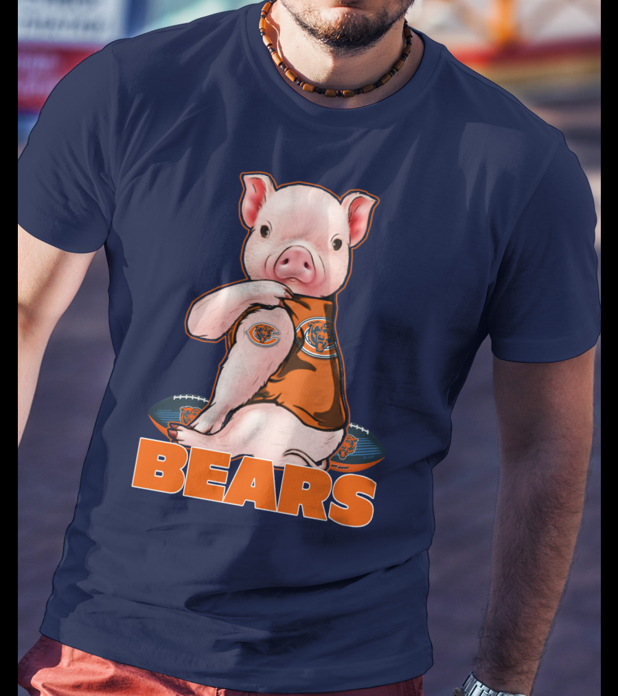 Pig In Chicago Bears Jersey With Football And Logo BEARS T-Shirt