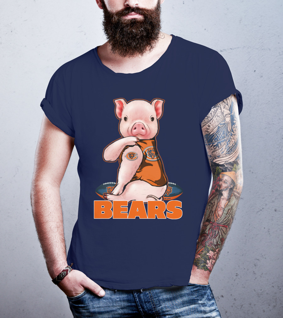 Pig In Chicago Bears Jersey With Football And Logo BEARS T-Shirt