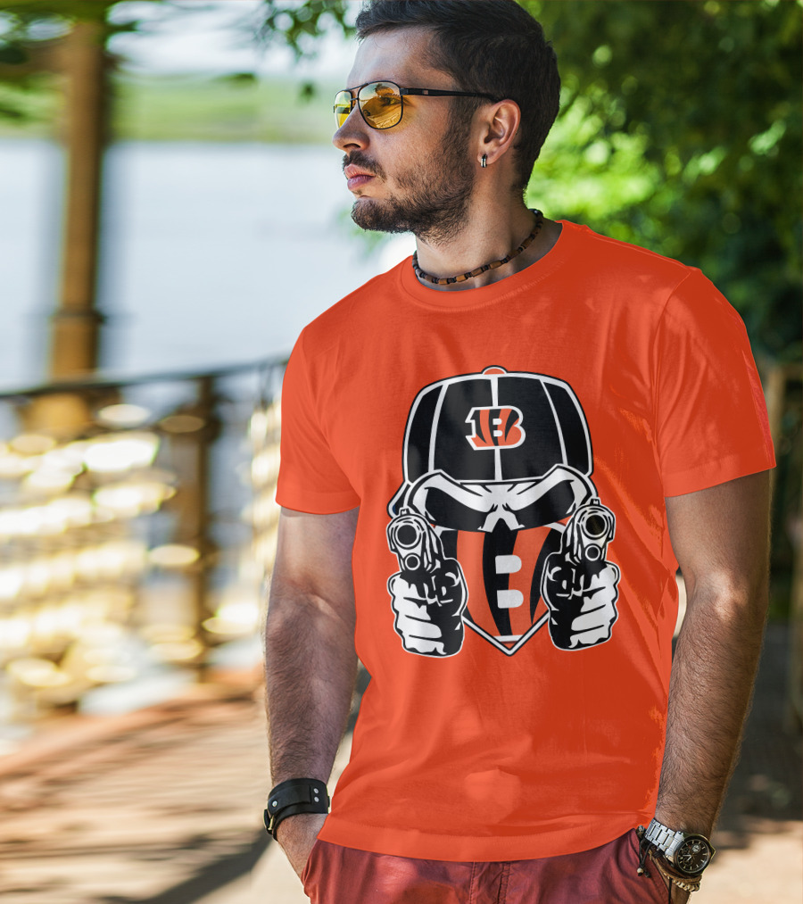 Cincinnati Bengals Armed Skeleton Illustration With Team Helmet T-Shirt
