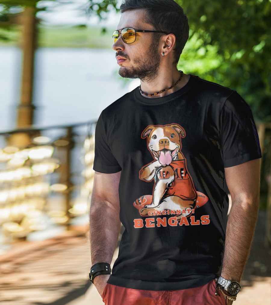 CINCINNATI BENGALS Pittbull Mascot Football T-Shirt