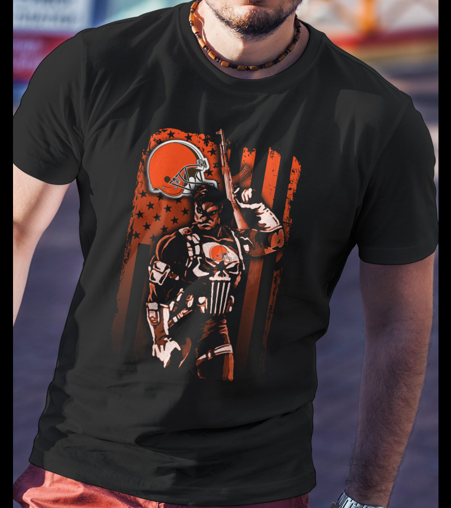 Cleveland Browns 10 Soldier With Helmet And American Flag Stars T-Shirt