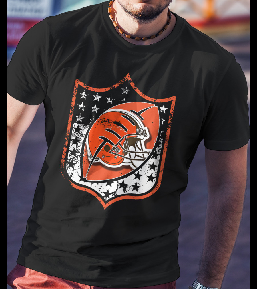 Cleveland Browns Helmet Stars And Stripes T-Shirt