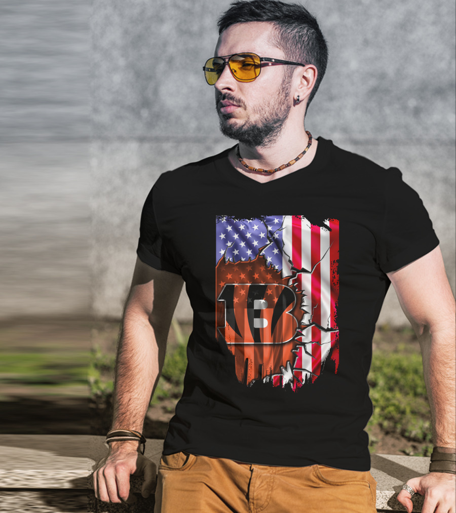 Cincinnati Bengals American Flag Crack Pattern Theme T-Shirt