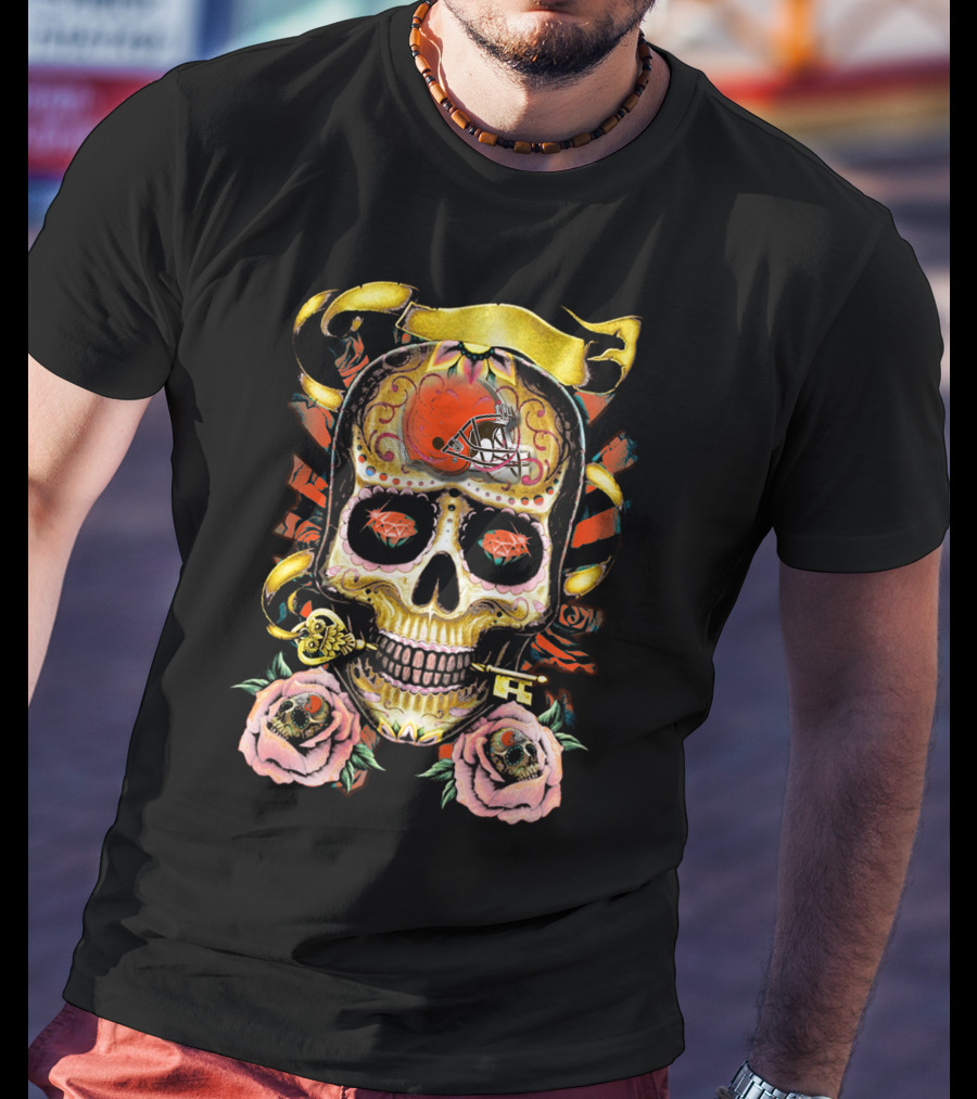 Cleveland Browns Sugar Skull Helmet Roses T-Shirt