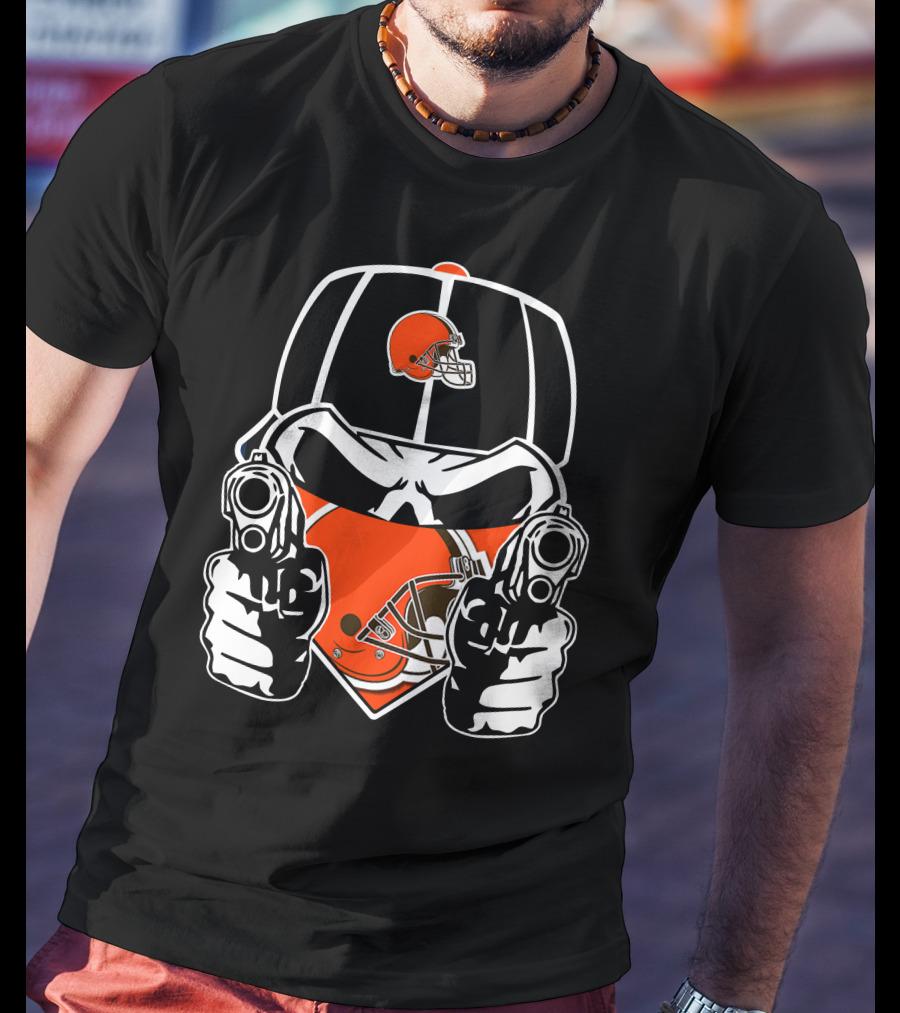 Cleveland Browns Helmet And Dual Pistols T-Shirt