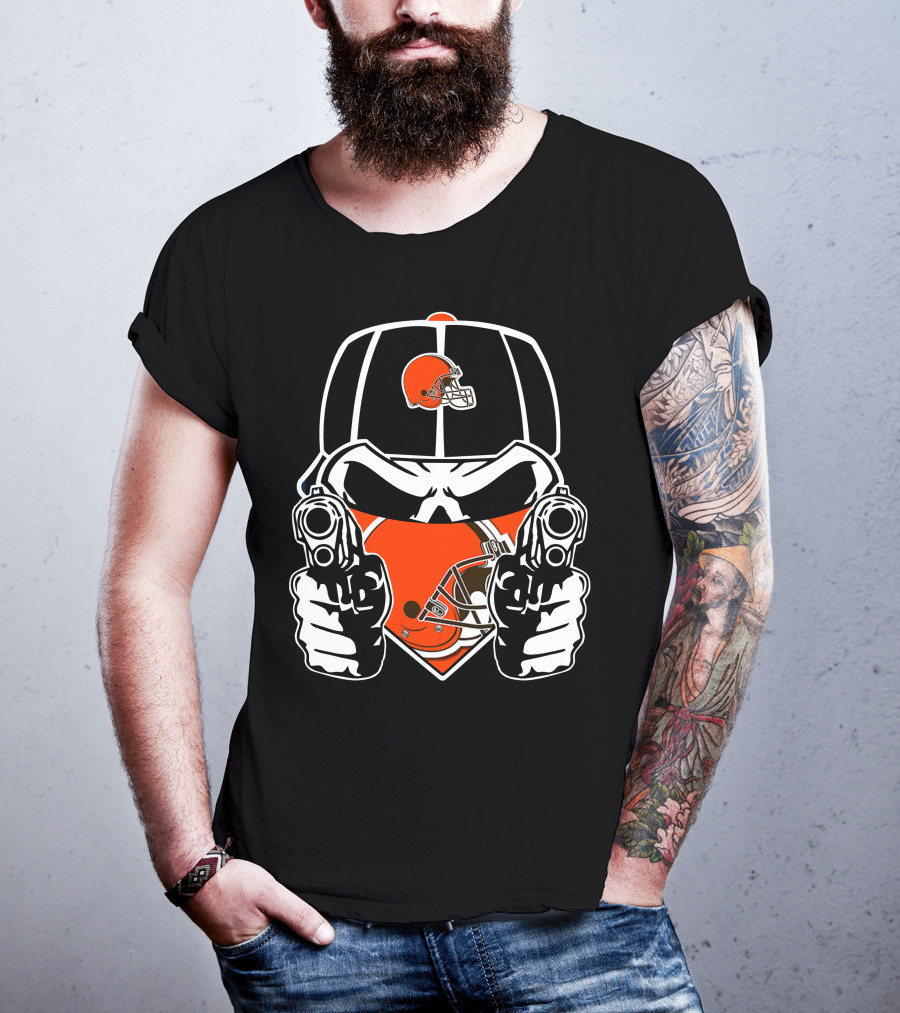 Cleveland Browns Helmet And Dual Pistols T-Shirt
