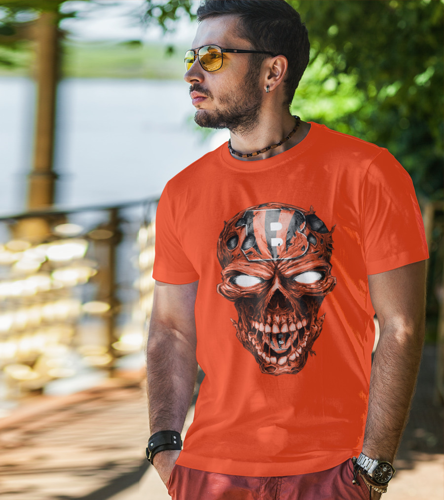 Cincinnati Bengals Skull V2 Creepy Horror Fan Gear T-Shirt