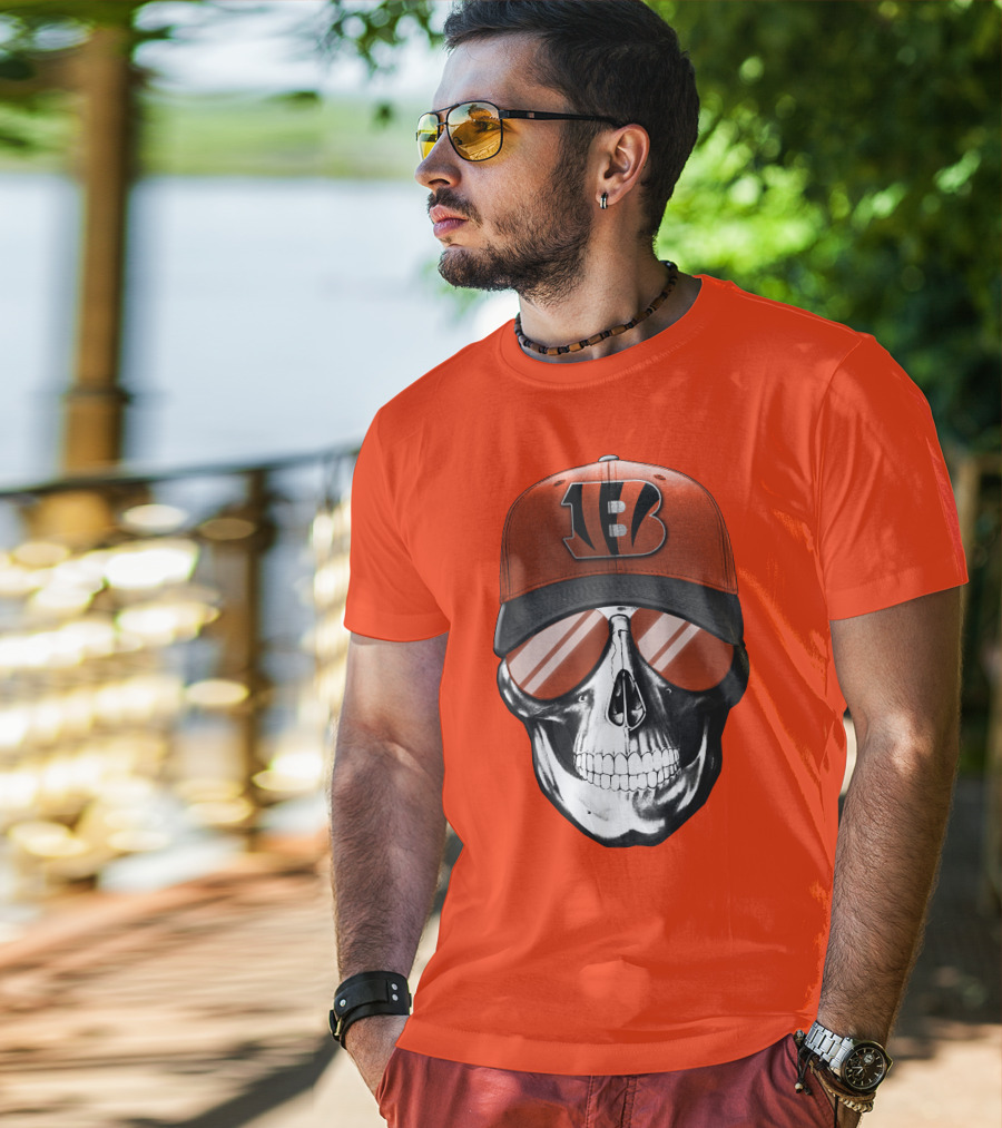 Cincinnati Bengals Skull With Team Logo Hat And Sunglasses T-Shirt