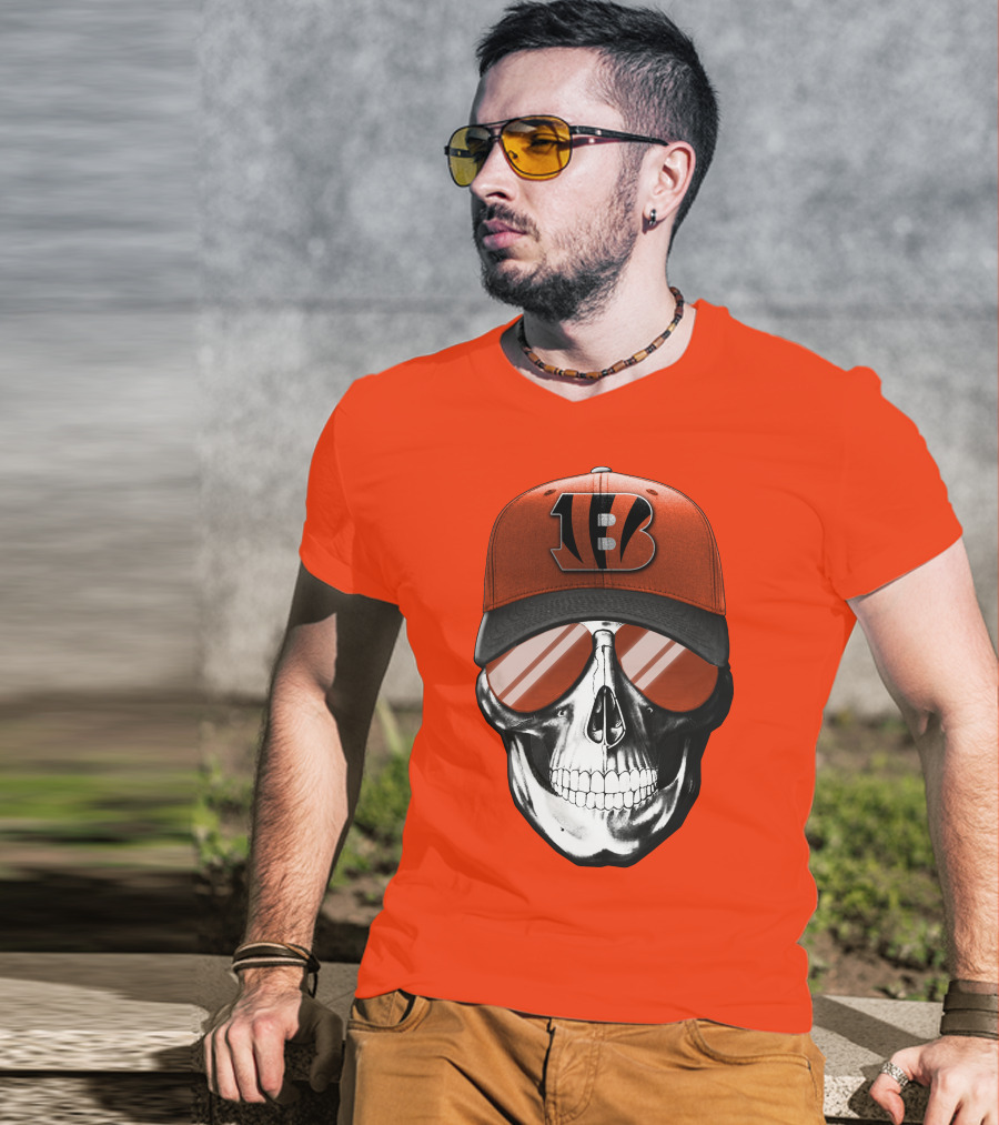Cincinnati Bengals Skull With Team Logo Hat And Sunglasses T-Shirt