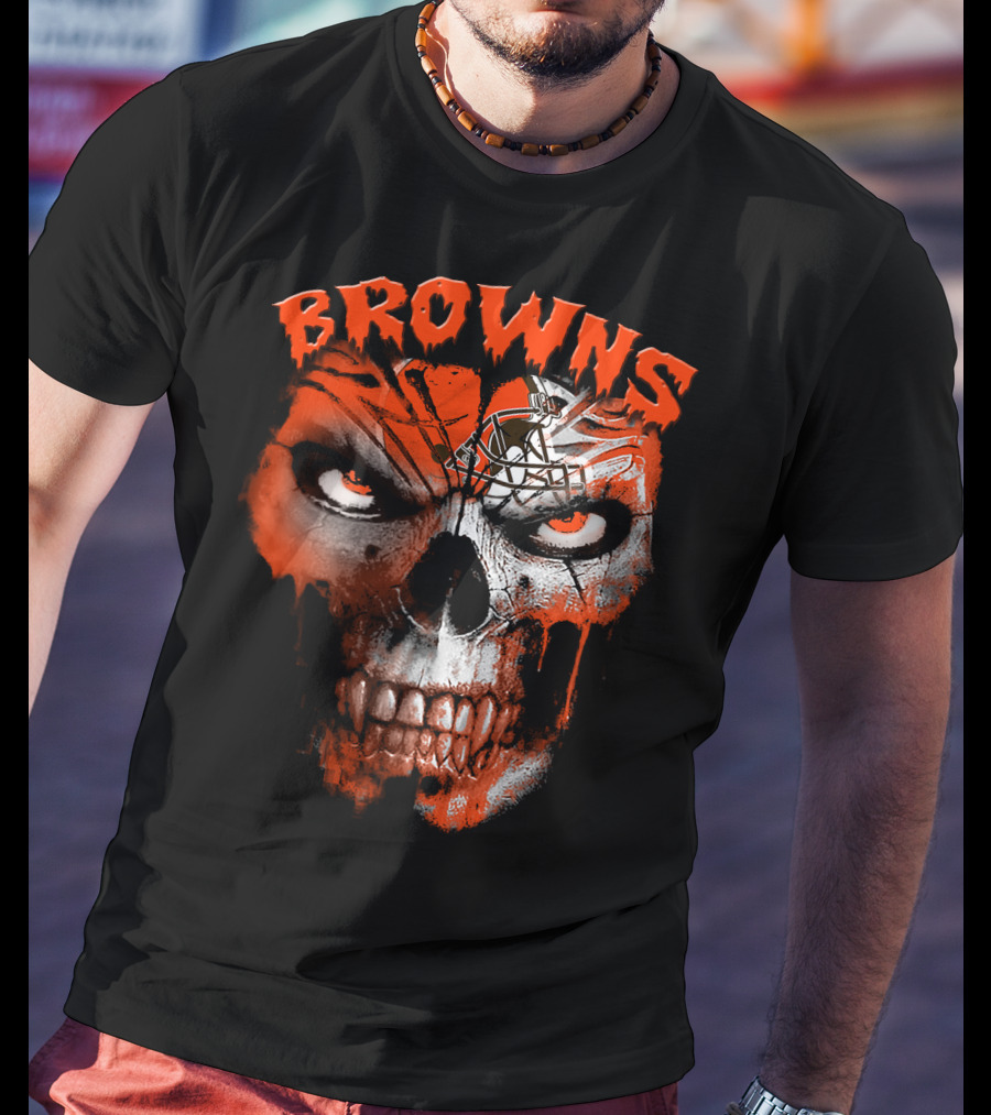 Browns Skull Design With Helmet T-Shirt