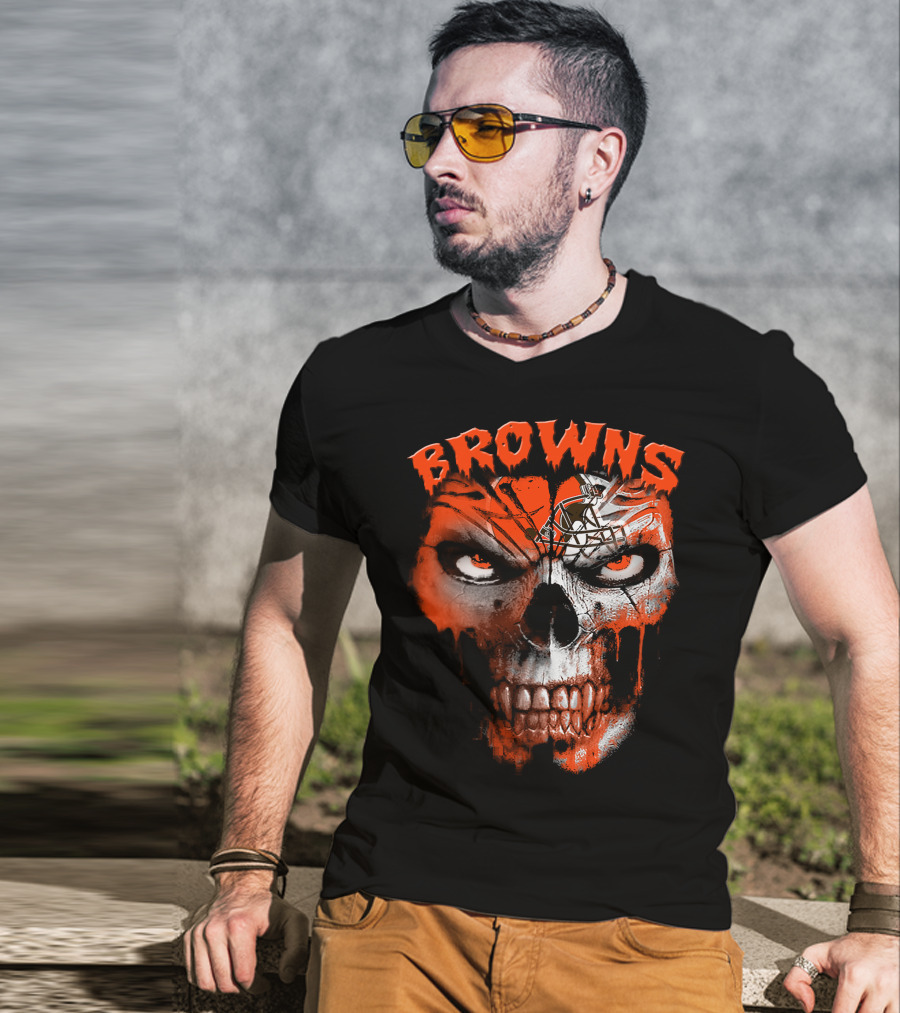 Browns Skull Design With Helmet T-Shirt