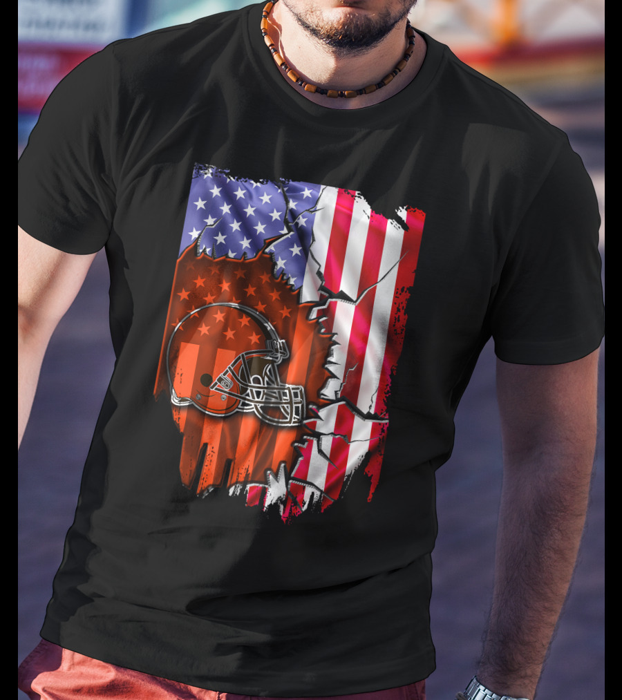 Cleveland Browns Helmet American Flag T-Shirt