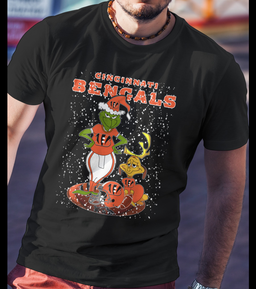CINCINNATI BENGALS Grinchxmas Snowfall Football T-Shirt