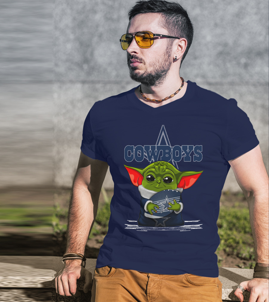 COWBOYS Yoda Holding Football Star T-Shirt