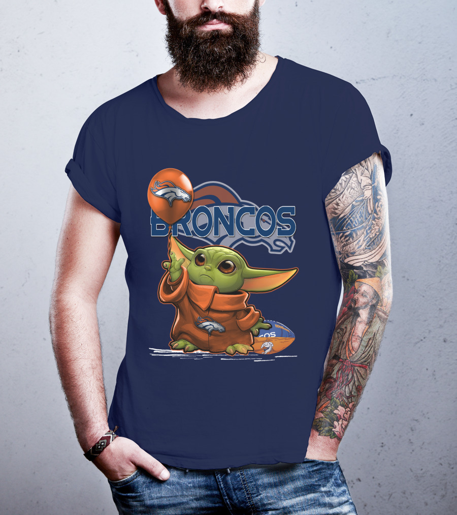 Yoda V1 Denver Broncos Alien Holding Balloon And Football T-Shirt