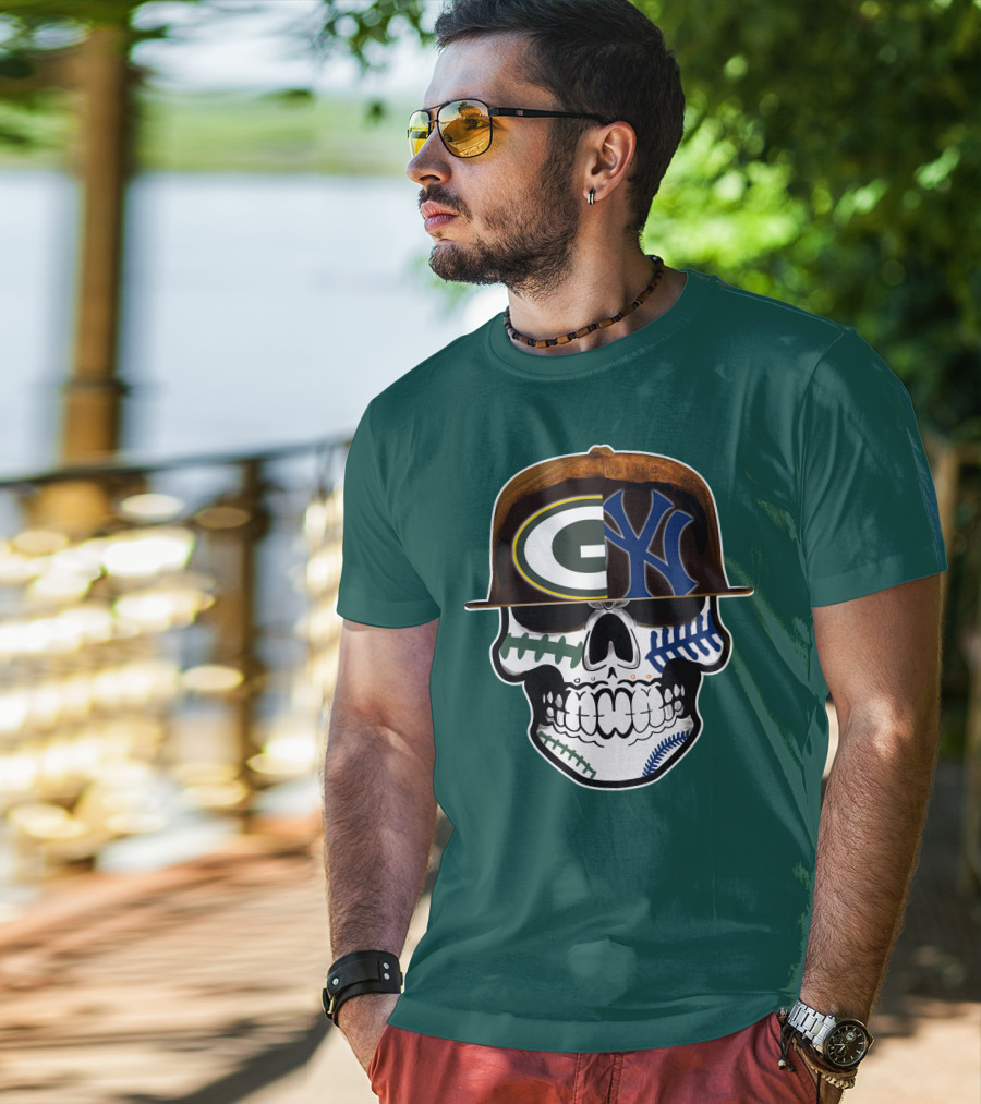 Green Bay Packers New York Yankees Split Skull Cap T-Shirt