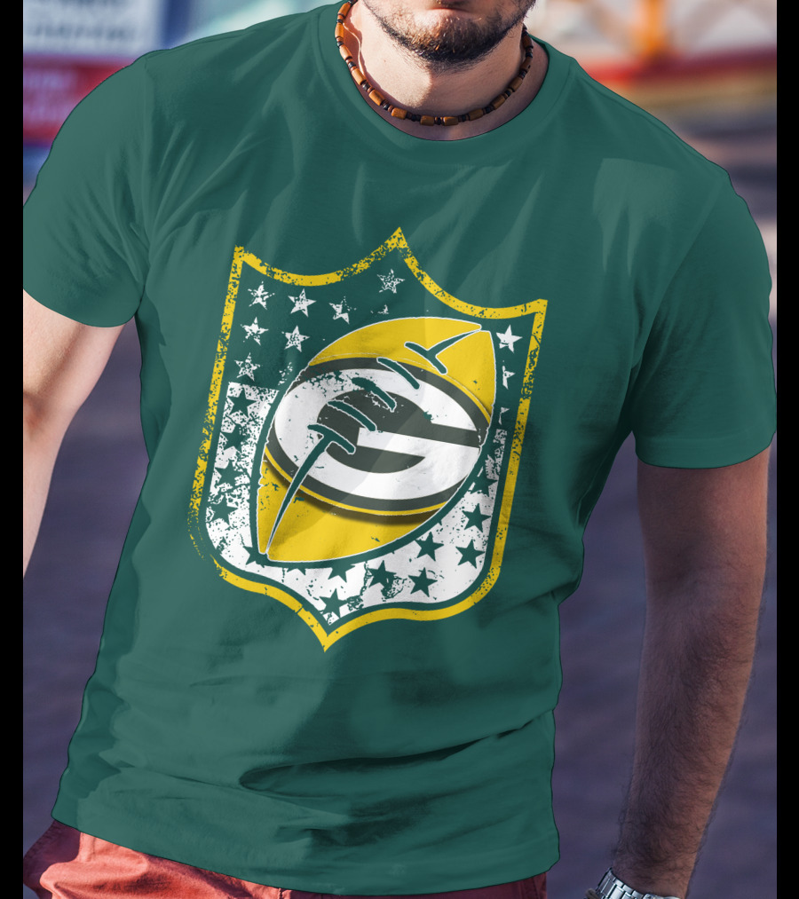 Green Bay Packers 33 Vintage Shield Football T-Shirt