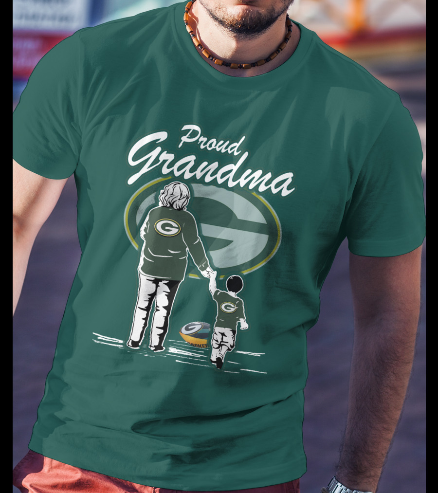 Proud Grandma Green Bay Packers Family Logo Scene T-Shirt