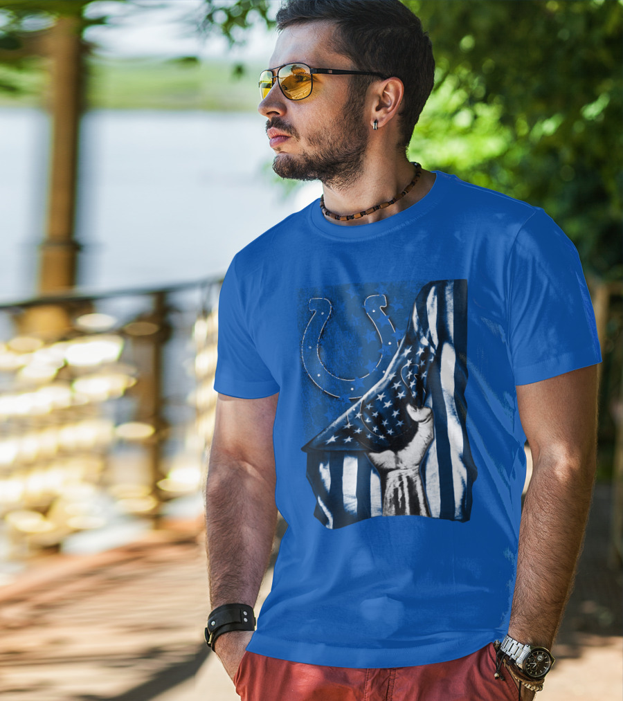 Indianapolis Colts American Flag Horseshoe T-Shirt