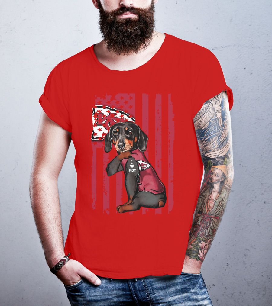 Dachshund I Love Mom Kansas City Chiefs Fan Flag T-Shirt