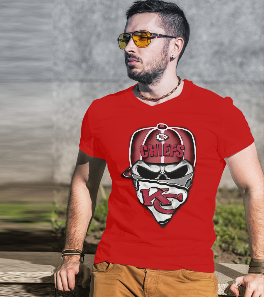Kansas City Chiefs Skull Bandana Logo Cap T-Shirt