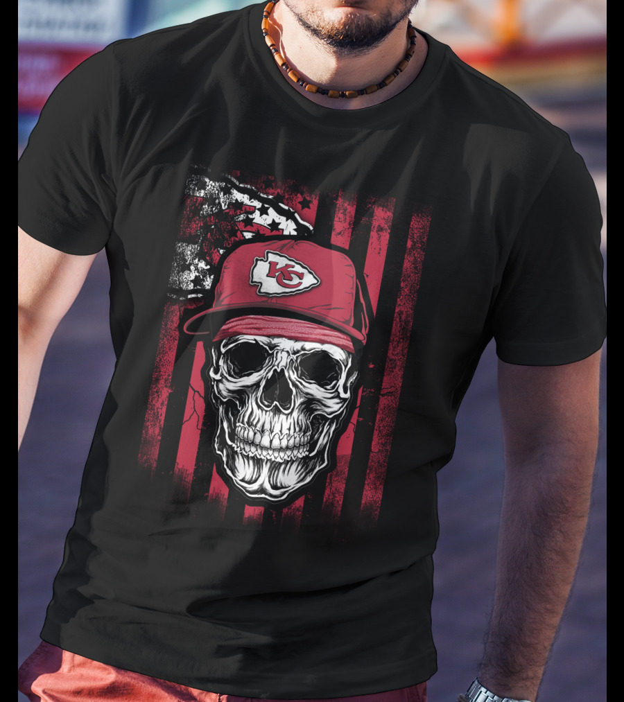 Kansas City Chiefs Skull With Red Cap And Flag Background T-Shirt