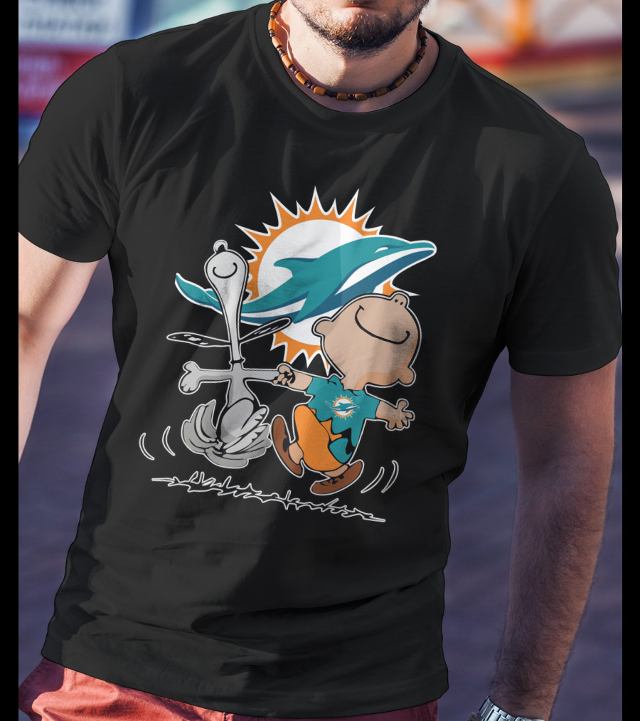 Miami Dolphins 44 Peanuts Characters Dancing T-Shirt