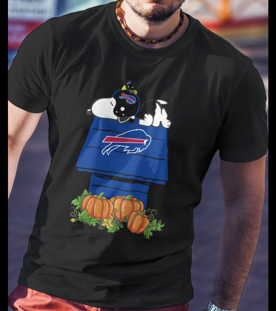 Buffalo Bills Snoopy Doghouse Pumpkins T-Shirt