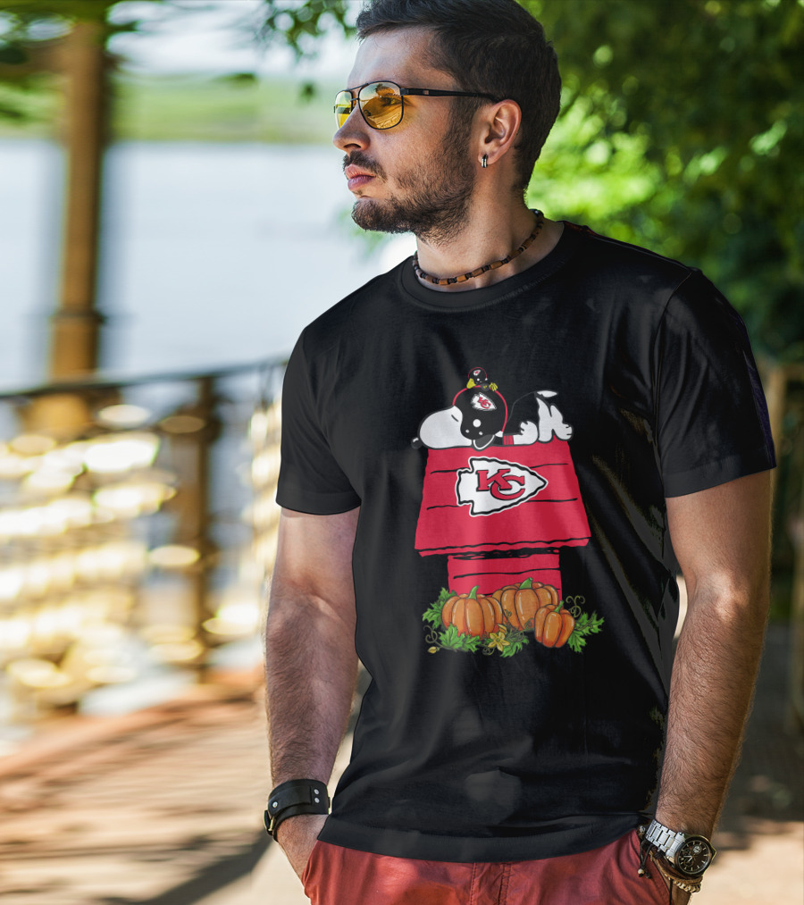 Kansas City Chiefs Snoopy Pumpkin Halloween T-Shirt