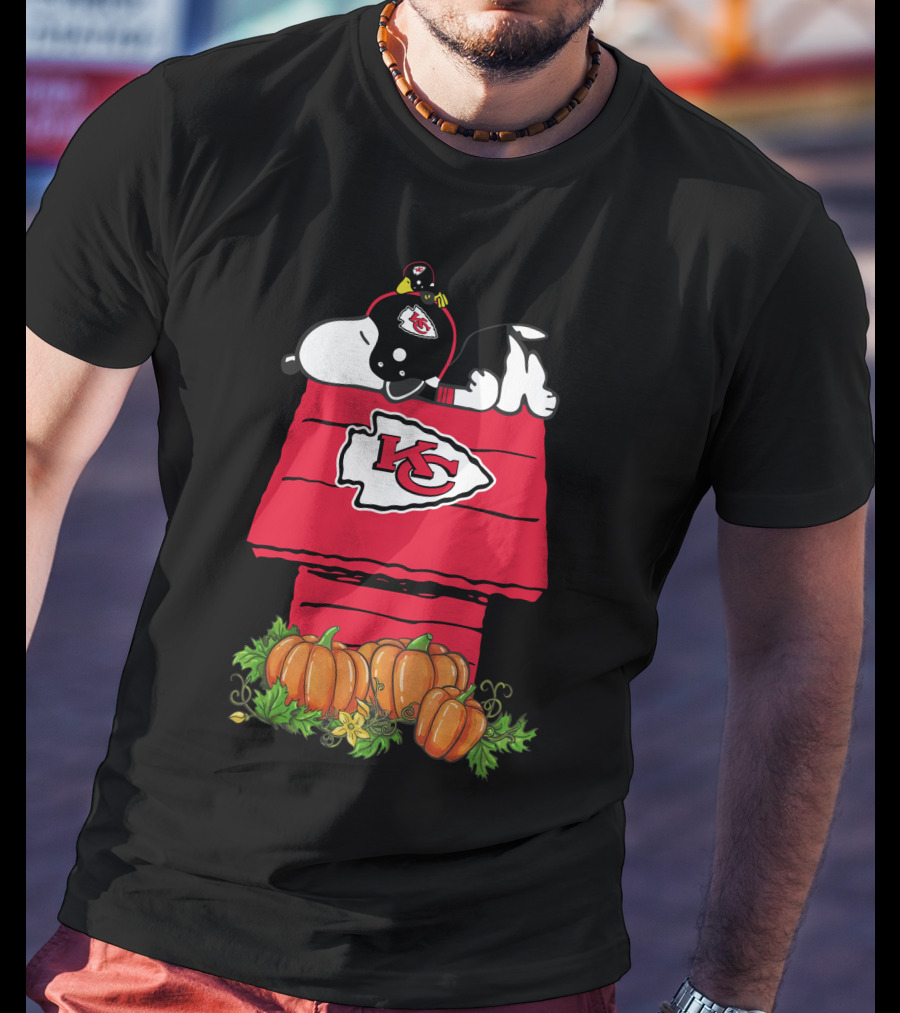 Kansas City Chiefs Snoopy Pumpkin Halloween T-Shirt