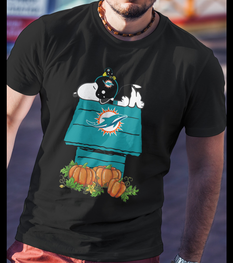 Miami Dolphins Snoopy Halloween Pumpkins T-Shirt