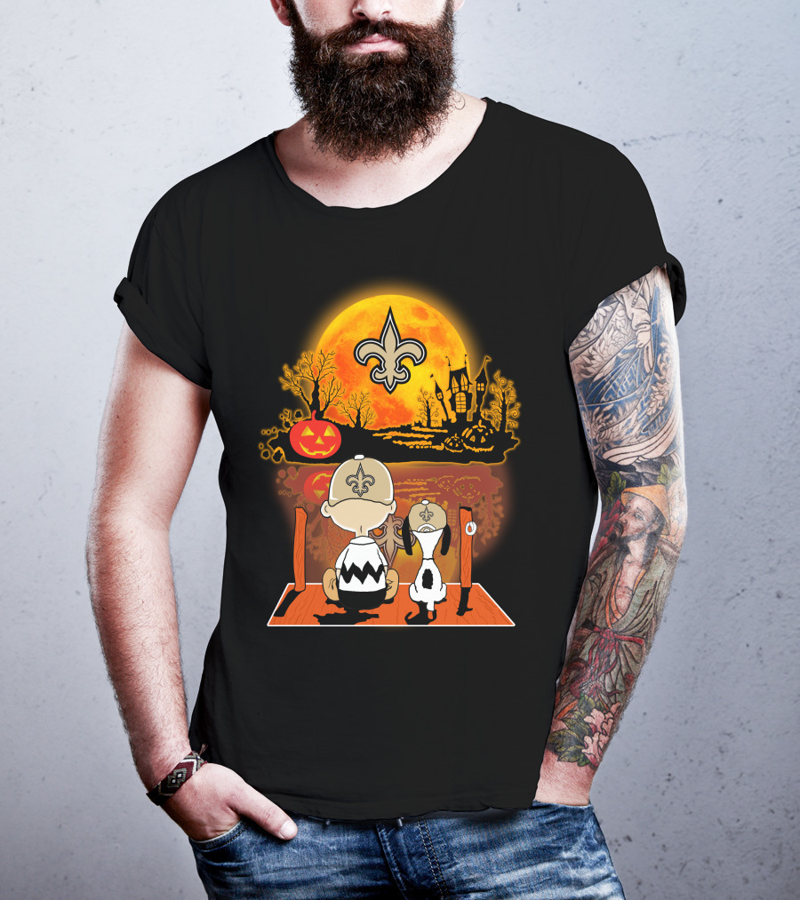 New Orleans Saints Halloween Snoopy Charlie Brown Pumpkin Scene T-Shirt