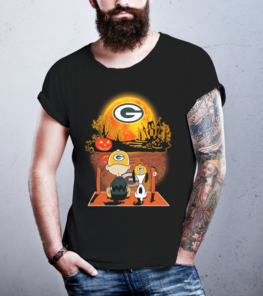Green Bay Packers Snoopy Charlie Brown Halloween Moon Pumpkin T-Shirt