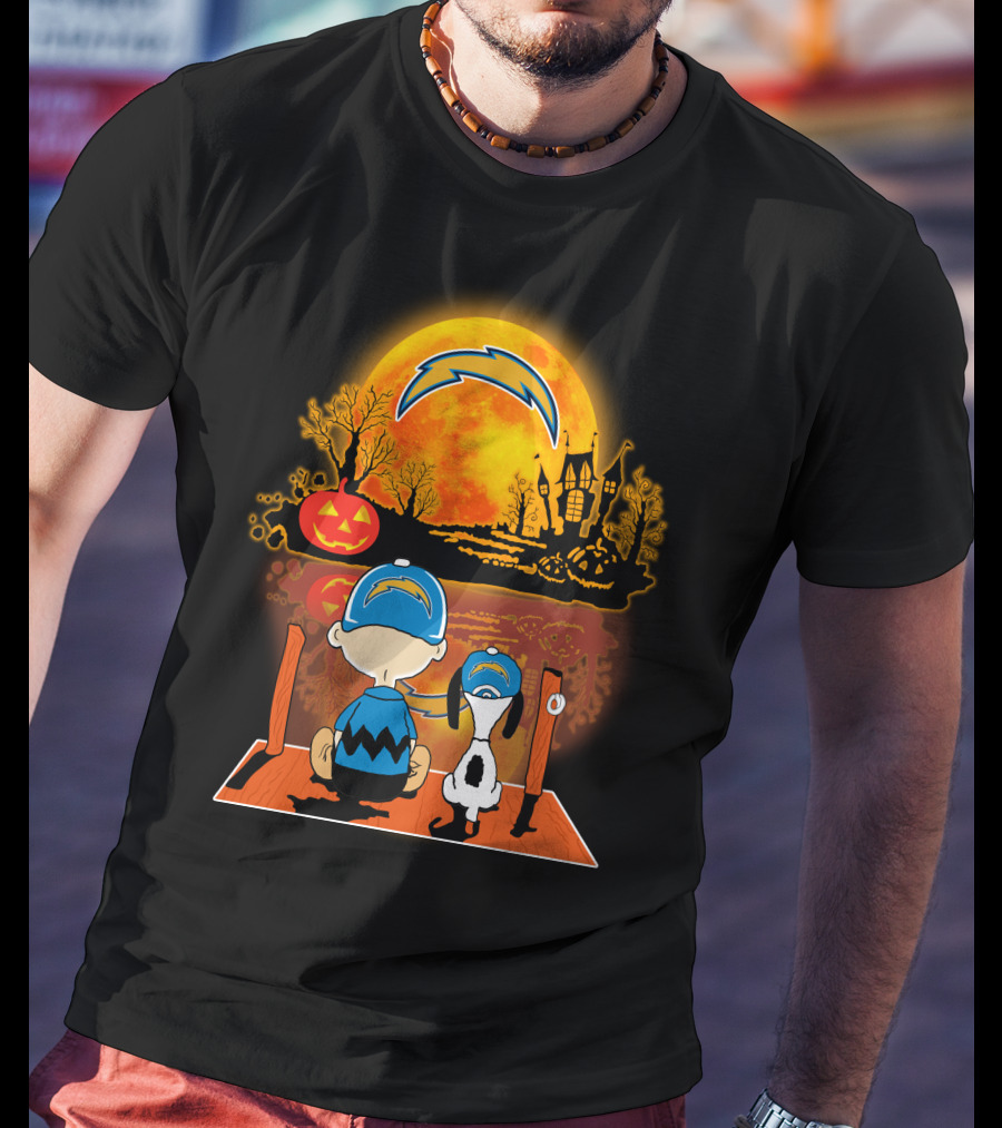 Los Angeles Chargers Charlie Brown Snoopy Pumpkin Moon Halloween Scene T-Shirt