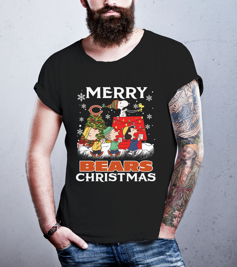 Chicago Bears Snoopy Merry Christmas Peanuts Holiday T-Shirt