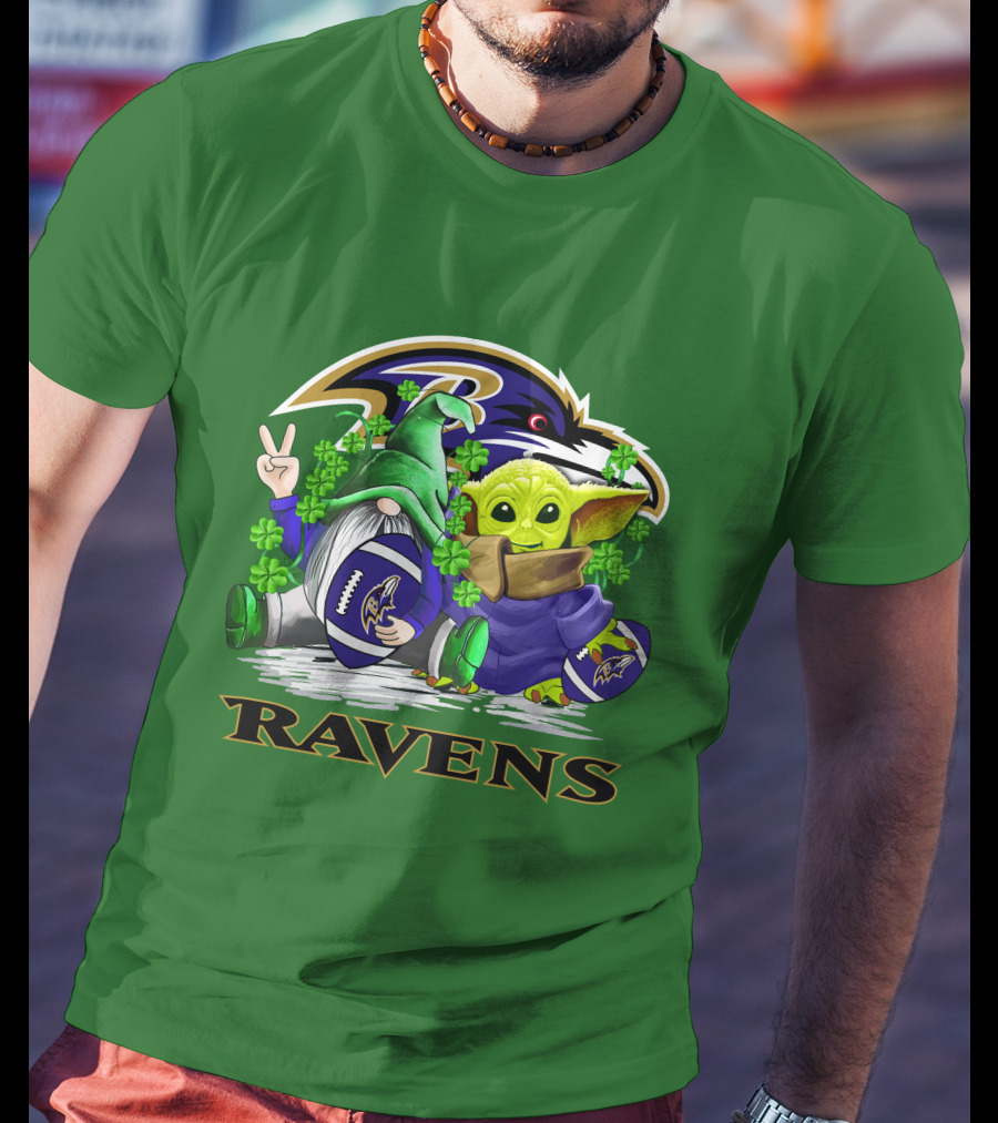 Baltimore Ravens St. Patrick's Day Football Gnome And Baby Alien With Shamrocks T-Shirt