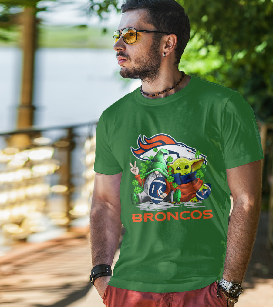 Denver Broncos Football St. Patrick’s Day Gnome And Green Alien With Shamrocks T-Shirt