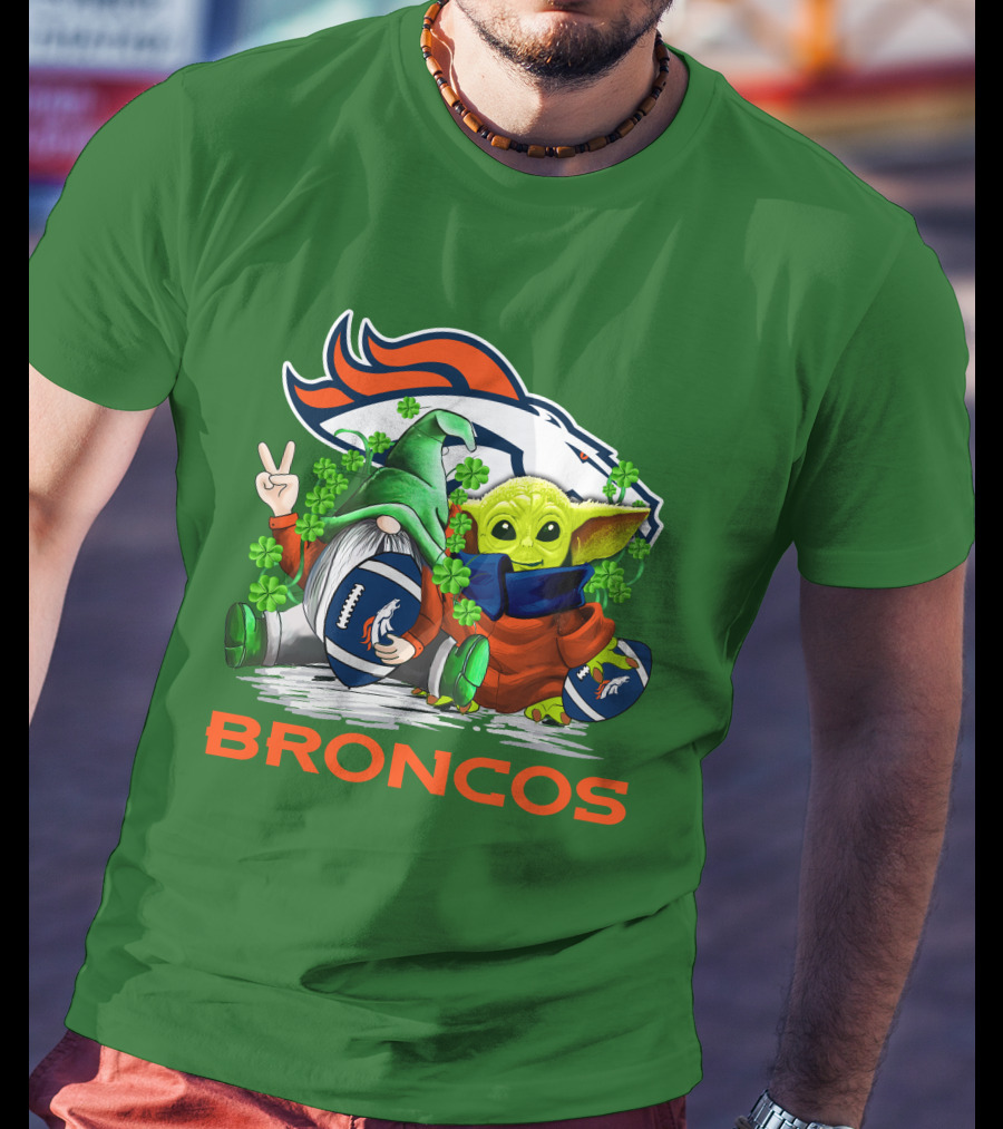 Denver Broncos Football St. Patrick’s Day Gnome And Green Alien With Shamrocks T-Shirt