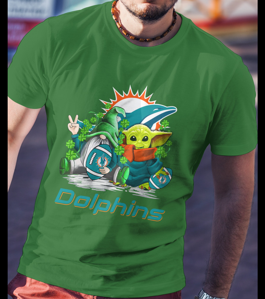 Miami Dolphins St Patrick's Day Football Gnome And Baby Alien With Shamrocks T-Shirt