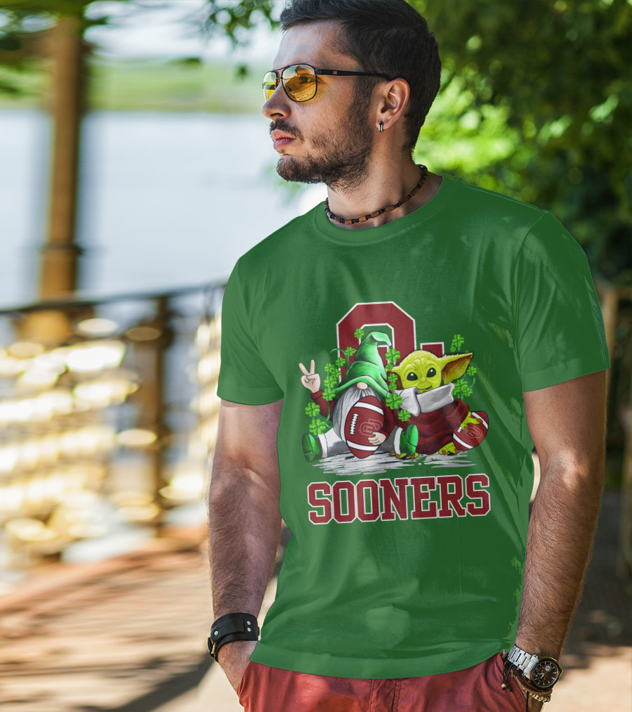 Oklahoma Sooners St. Patrick's Day Football Gnome And Alien T-Shirt