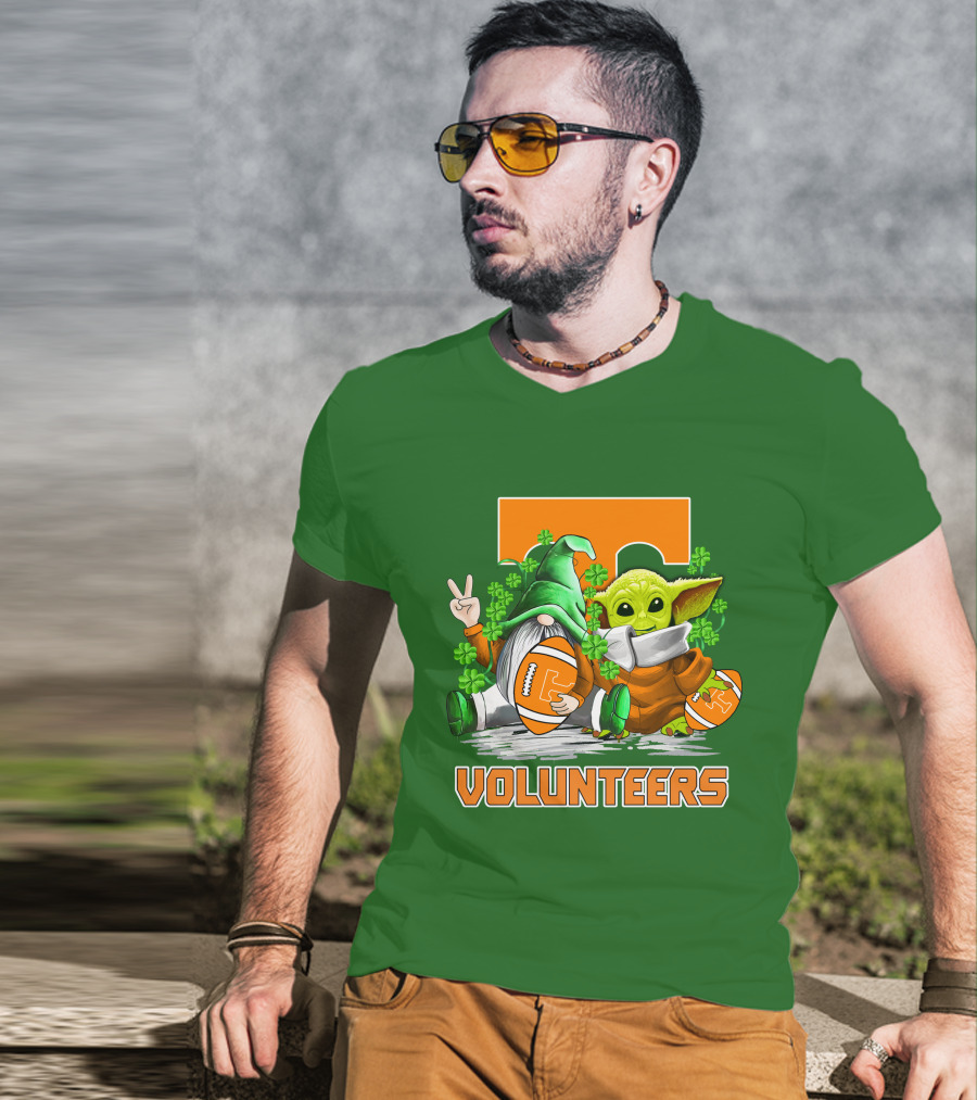 Tennessee Volunteers Football St. Patrick’s Day Gnome And Baby Alien T-Shirt