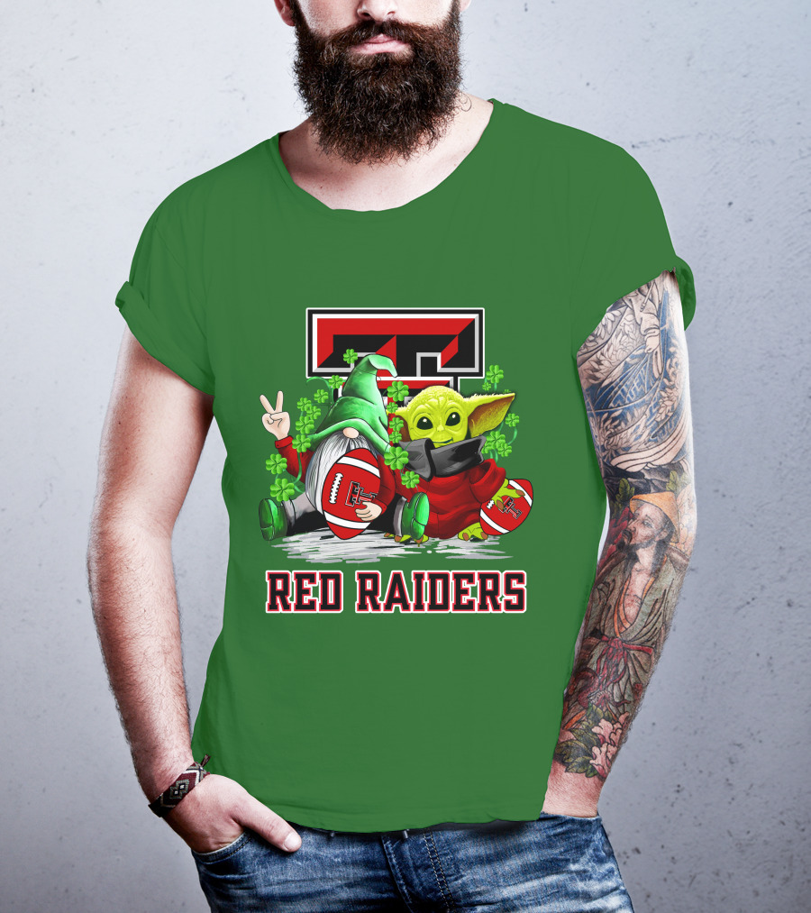 Texas Tech Red Raiders St. Patrick’s Day Football Gnome And Baby Alien With Shamrocks T-Shirt