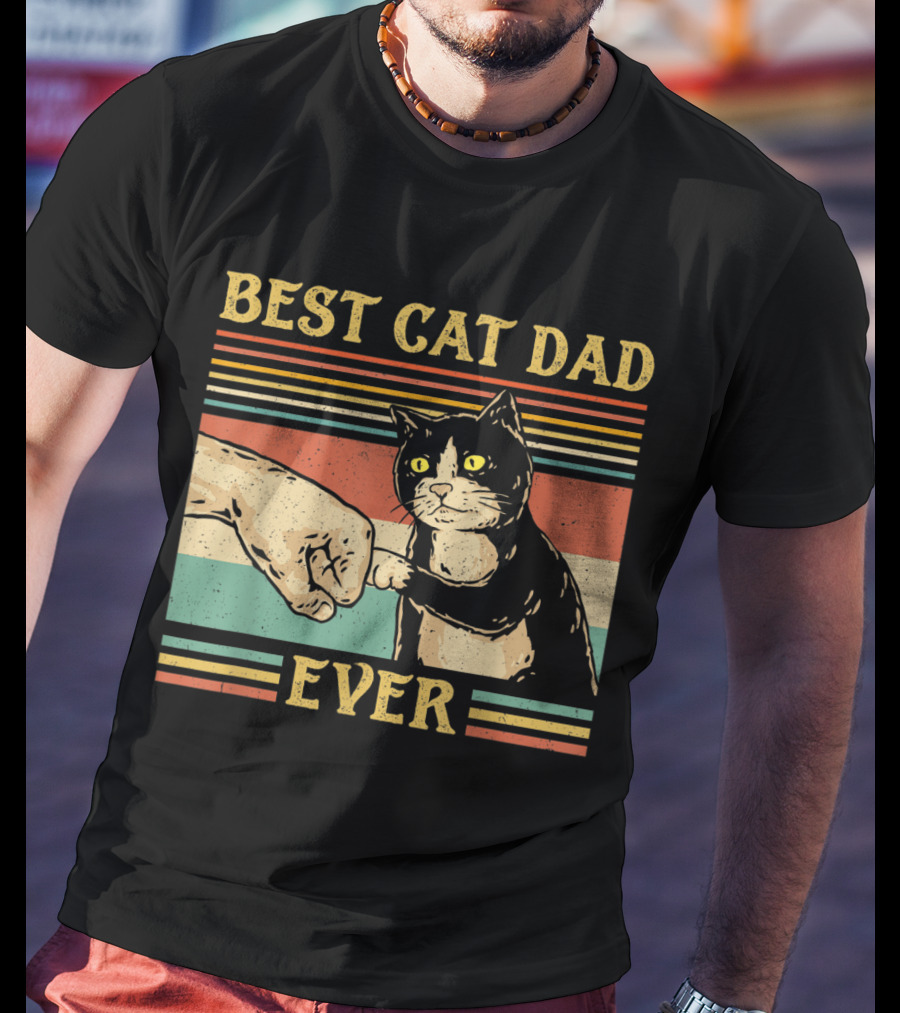 Best Cat Dad Ever Vintage Fist Bump Retro Stripes T-Shirt