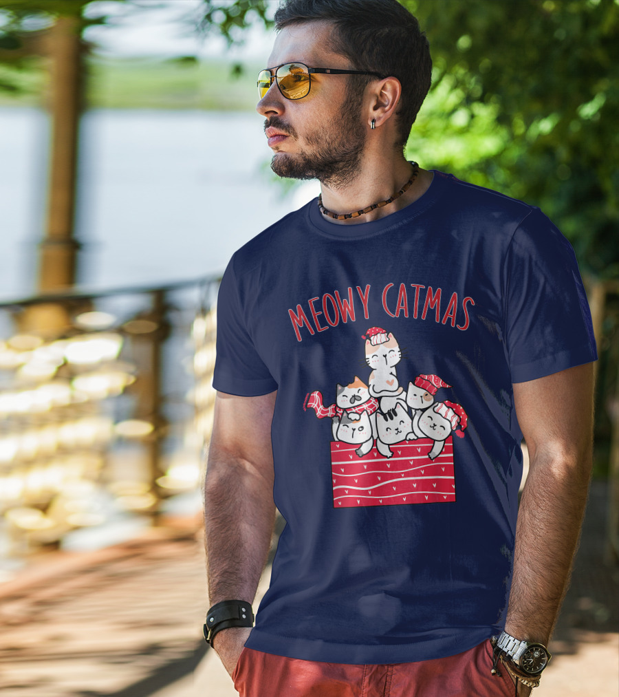 Meowy Catmas Cute Kawaii Anime Christmas Cats T-Shirt