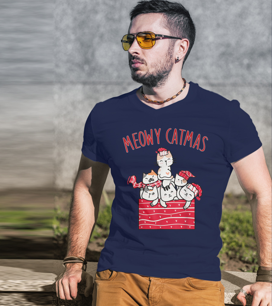 Meowy Catmas Cute Kawaii Anime Christmas Cats T-Shirt